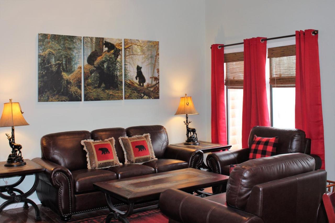 Spacious Downtown Condo Walking Distance To Downtown Gatlinburg Sleeps 6 Guests 外观 照片