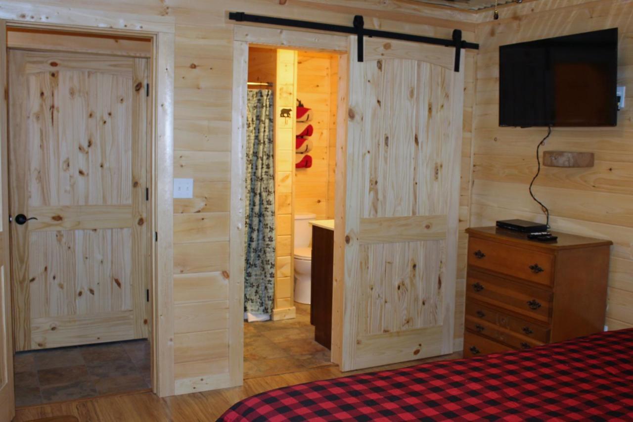 Spacious Downtown Condo Walking Distance To Downtown Gatlinburg Sleeps 6 Guests 外观 照片