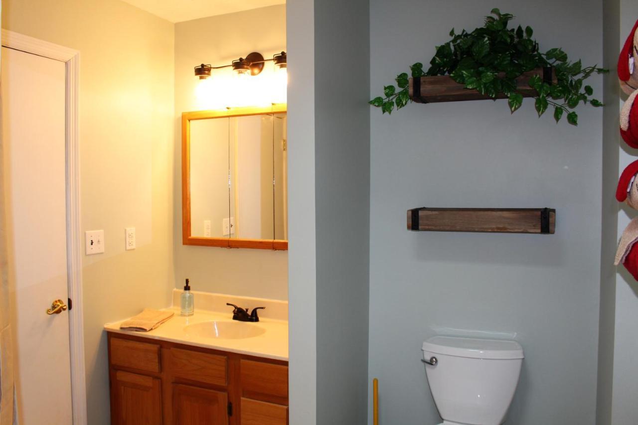 Spacious Downtown Condo Walking Distance To Downtown Gatlinburg Sleeps 6 Guests 外观 照片