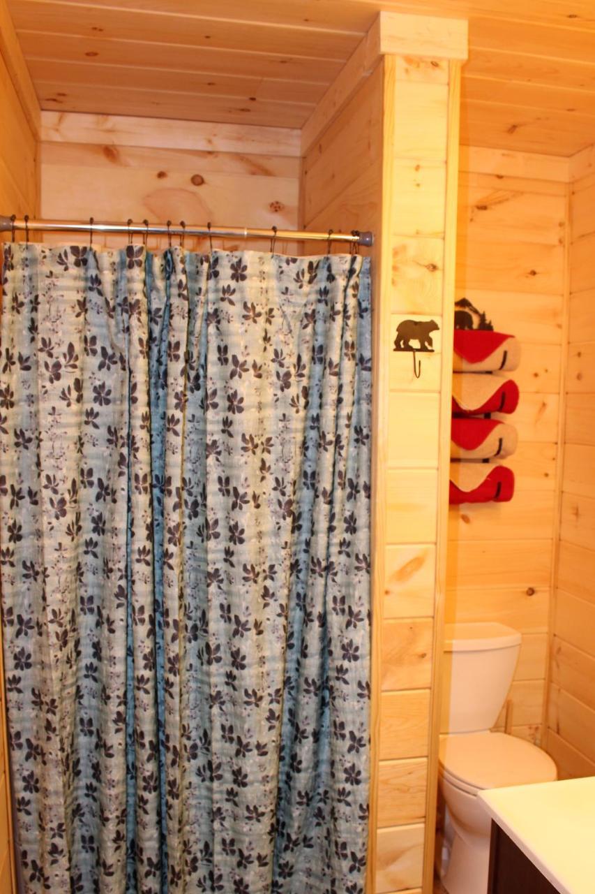 Spacious Downtown Condo Walking Distance To Downtown Gatlinburg Sleeps 6 Guests 外观 照片