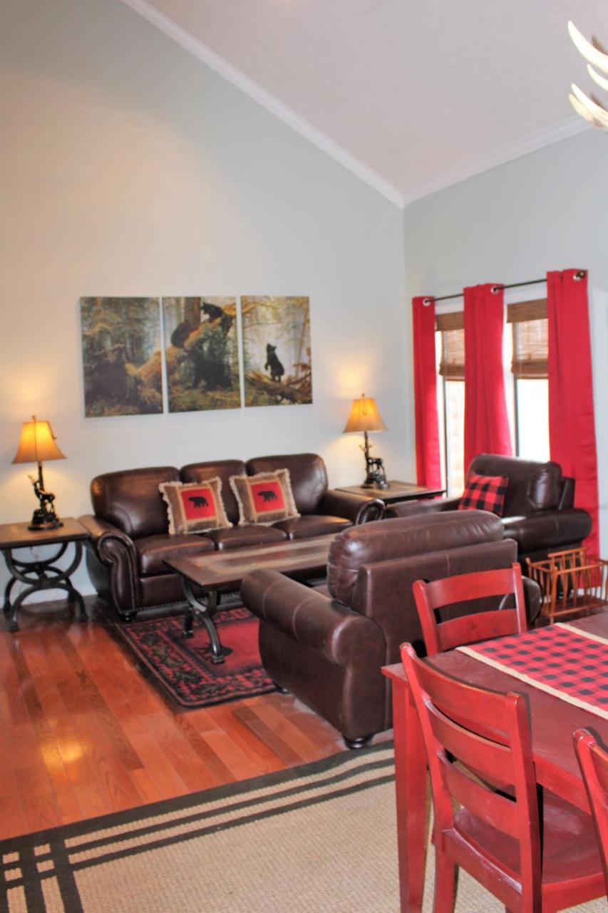 Spacious Downtown Condo Walking Distance To Downtown Gatlinburg Sleeps 6 Guests 外观 照片